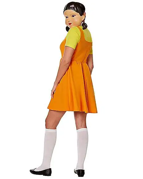 Spirit Halloween Adult Young-hee Doll Dress Costume - Squid Game 4 Spirit Halloween Adult Young-hee Doll Dress Costume - Squid Game - Image 2