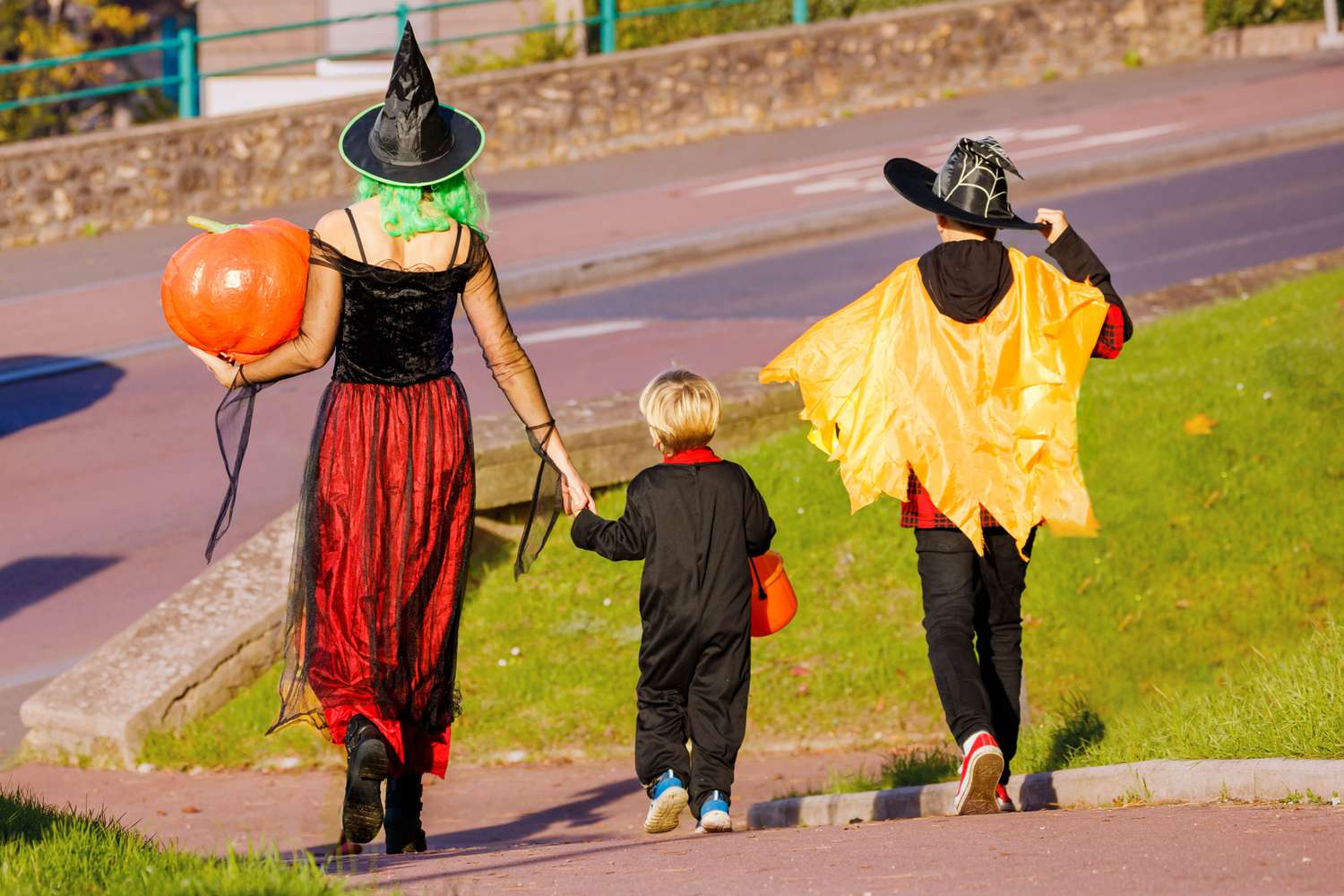 Spirit Halloween Shop 41 Spirit Halloween Shop -Spirit Halloween Shop halloween costume 102224 d9551258906040929f91b364344f57fa